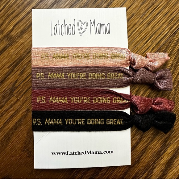 Latched Mama tote bag and accessories, NWT - Picture 7 of 8